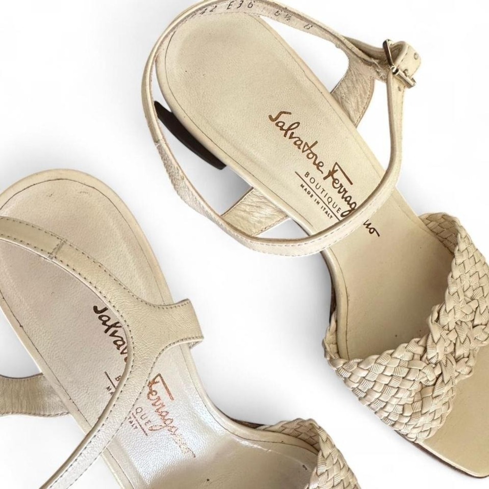 Vintage Salvatore Ferragamo Woven Cream Leather Designer Sandals - Picture 2 of 7